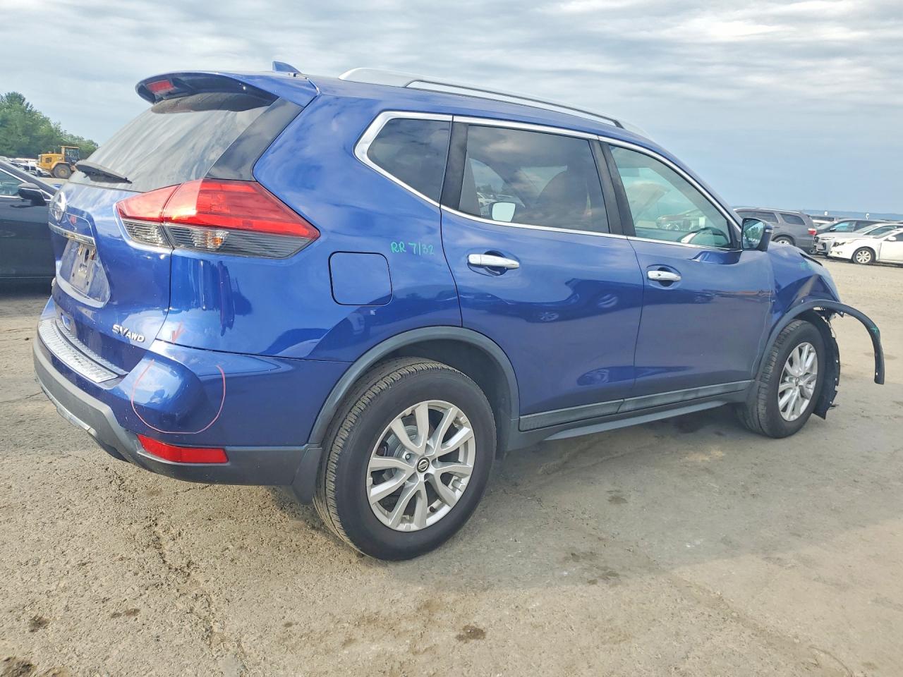 NISSAN ROGUE SV 2017