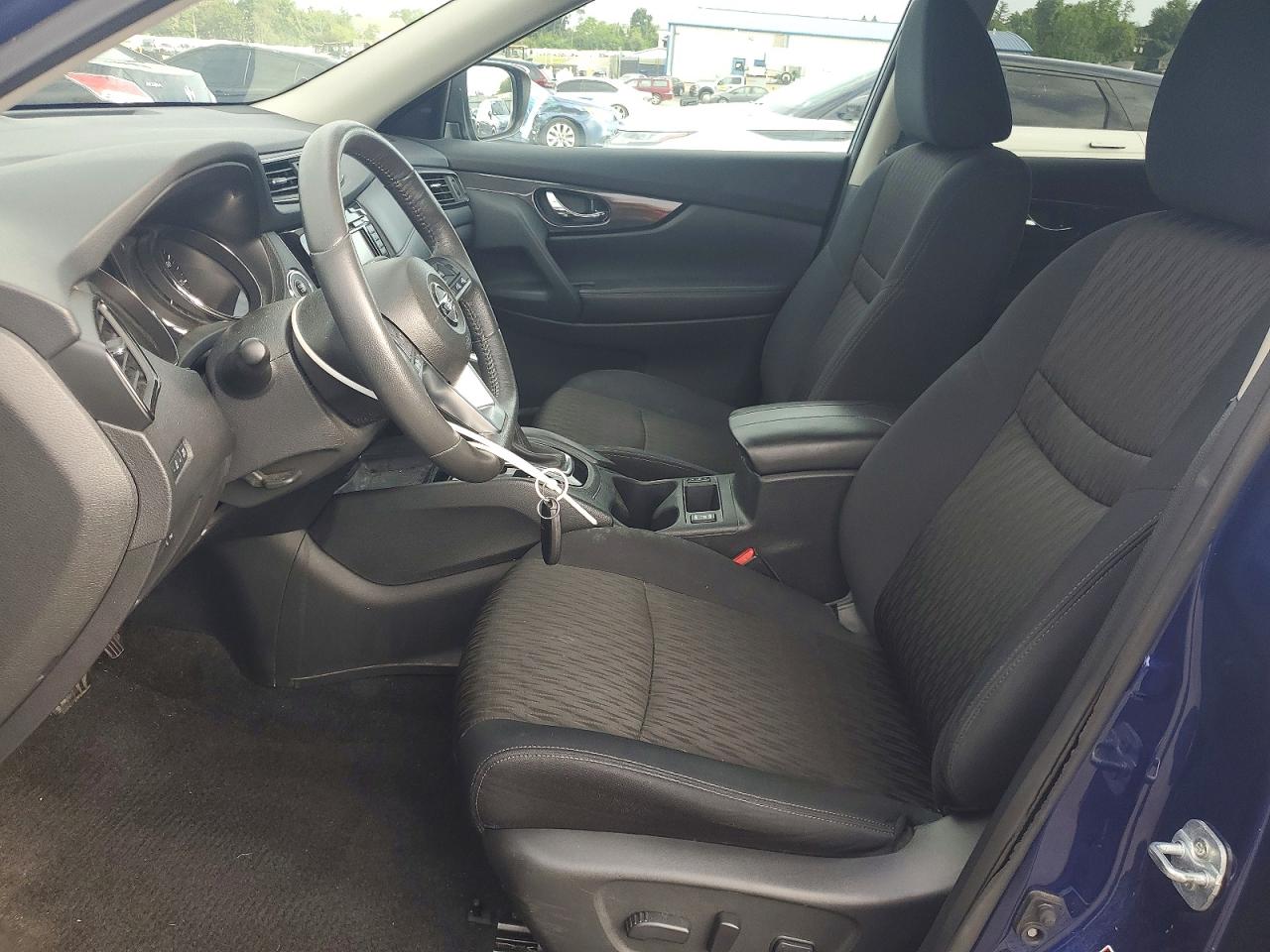 NISSAN ROGUE SV 2017