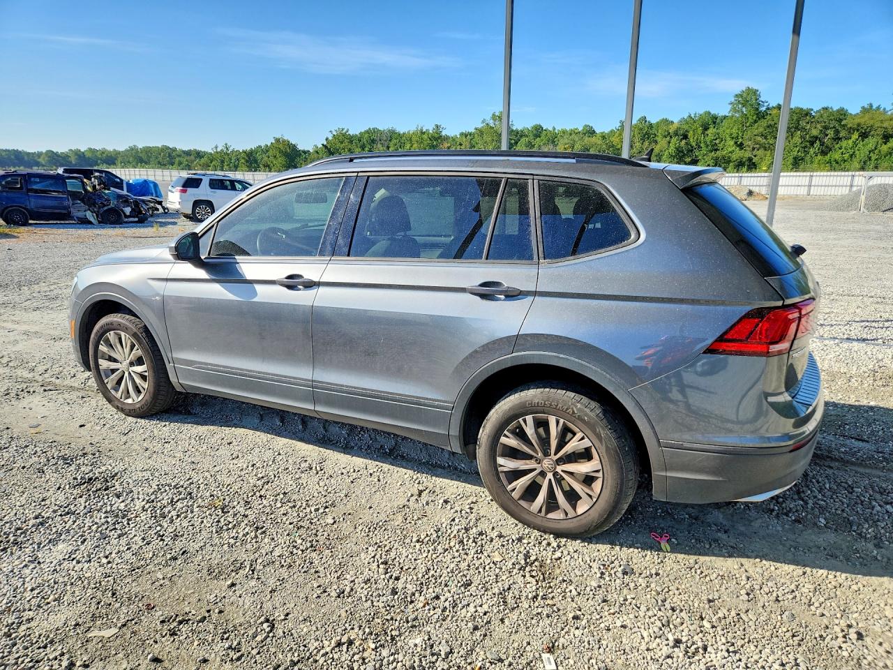 VOLKSWAGEN TIGUAN S 2019