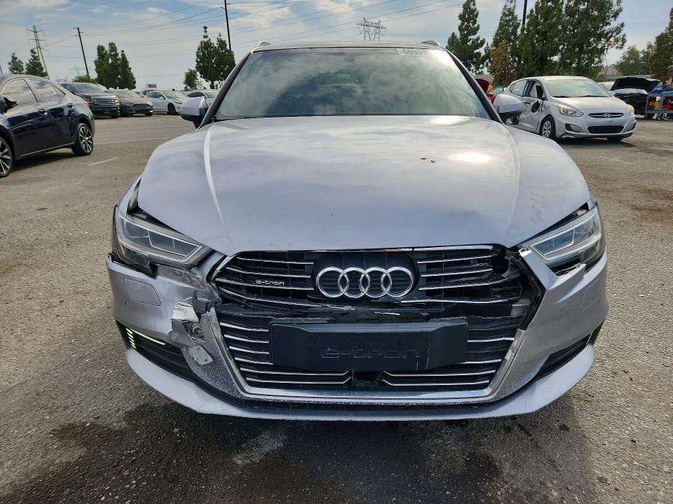 AUDI A3 E-TRON PREMIUM PLUS 2016