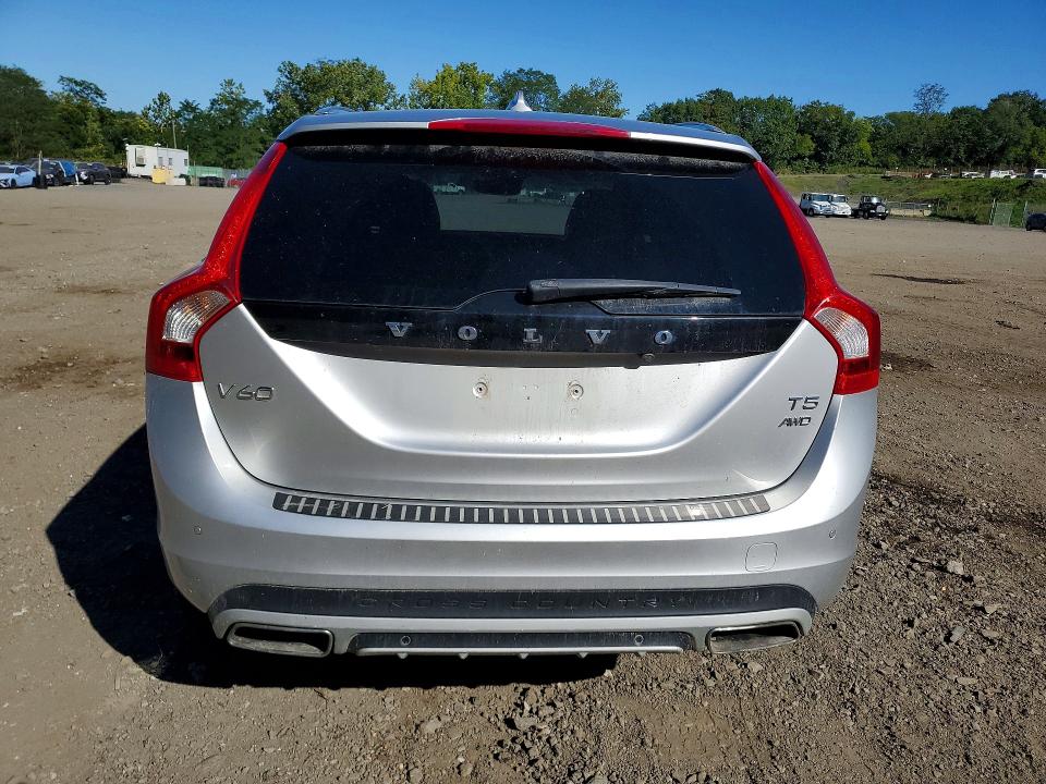 VOLVO V60 CROSS COUNTRY PREMIER 2017