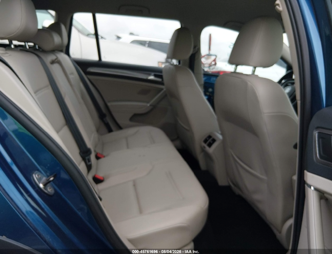 VOLKSWAGEN GOLF ALLTRACK 2016