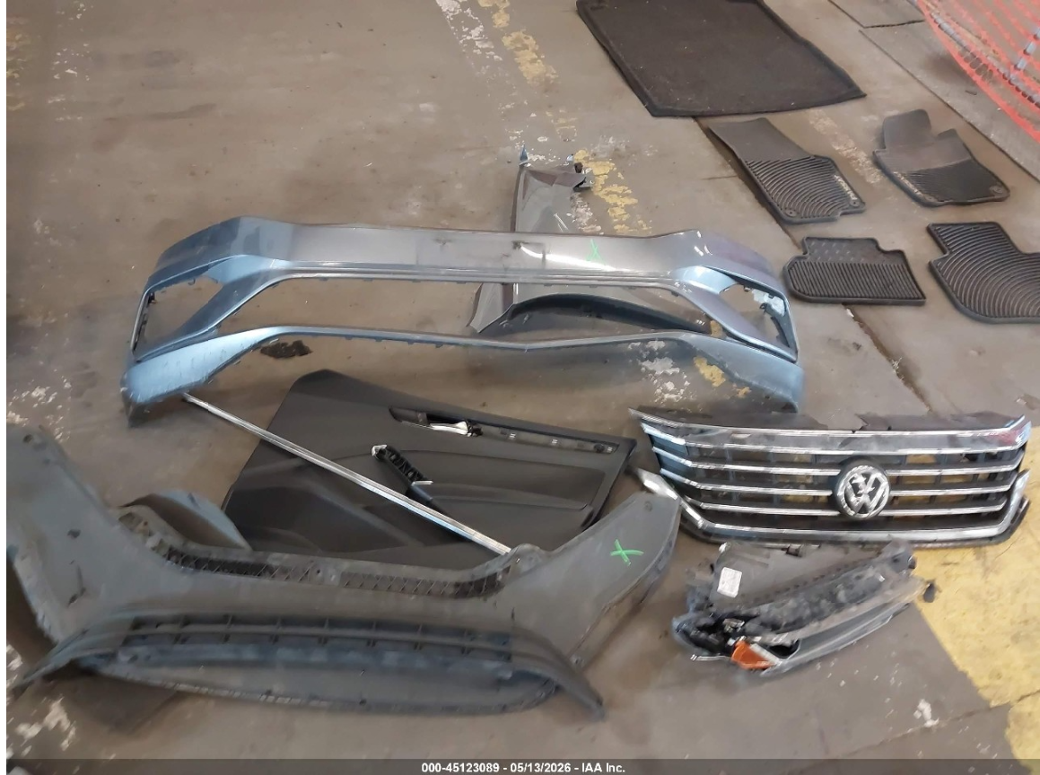 VOLKSWAGEN PASSAT SE 2020