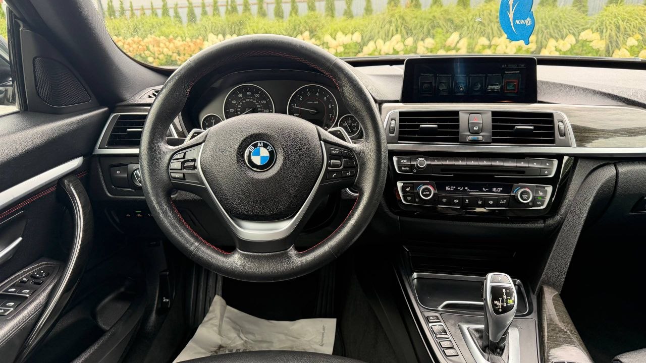 BMW 330i Gran Turismo 2017