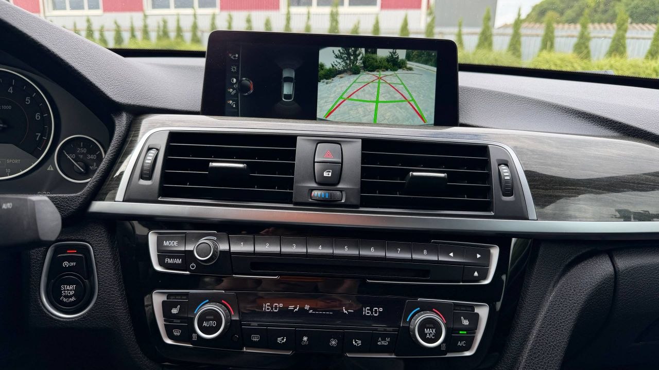 BMW 330i Gran Turismo 2017