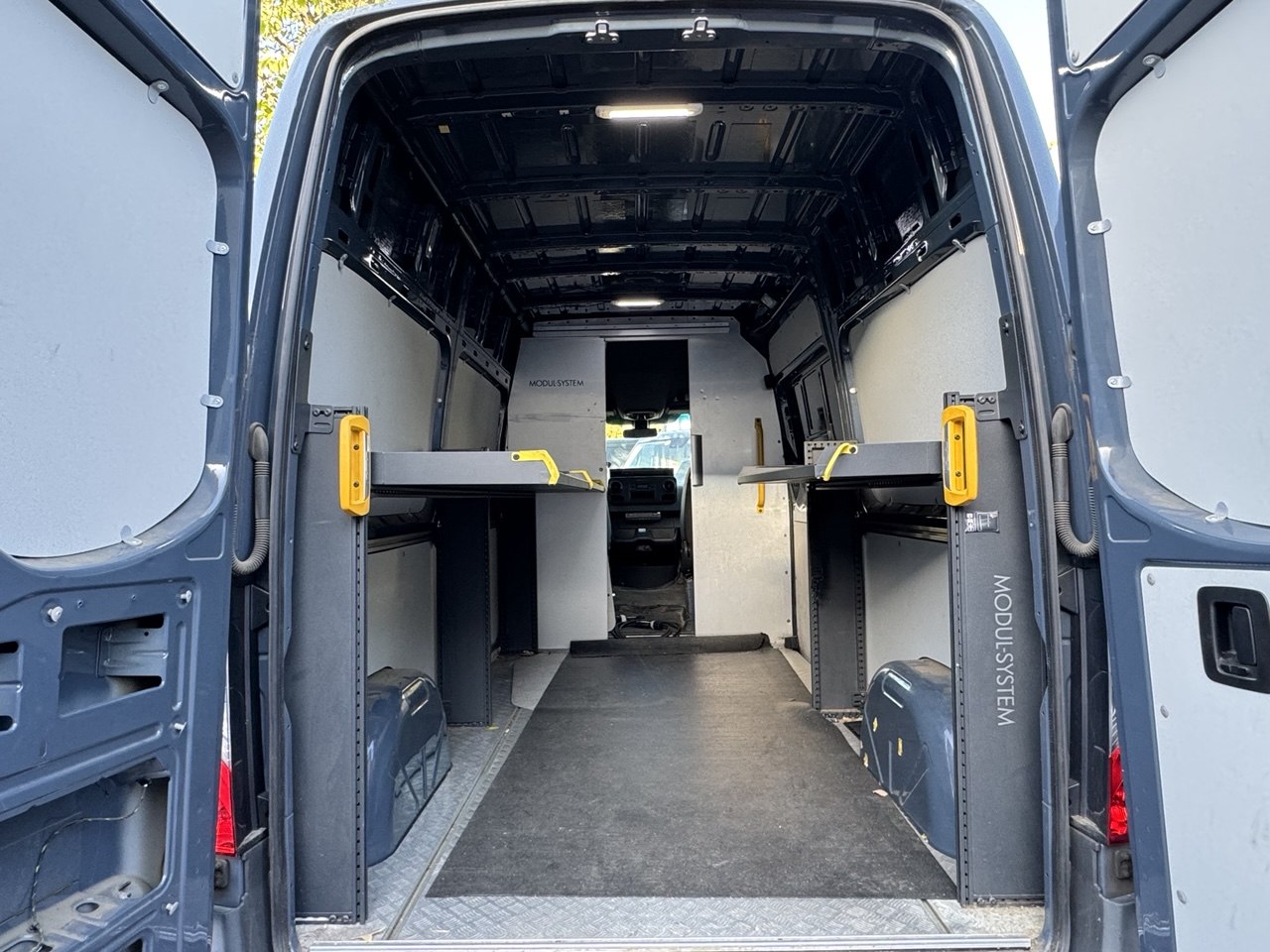 Mercedes-Benz eSprinter 2020
