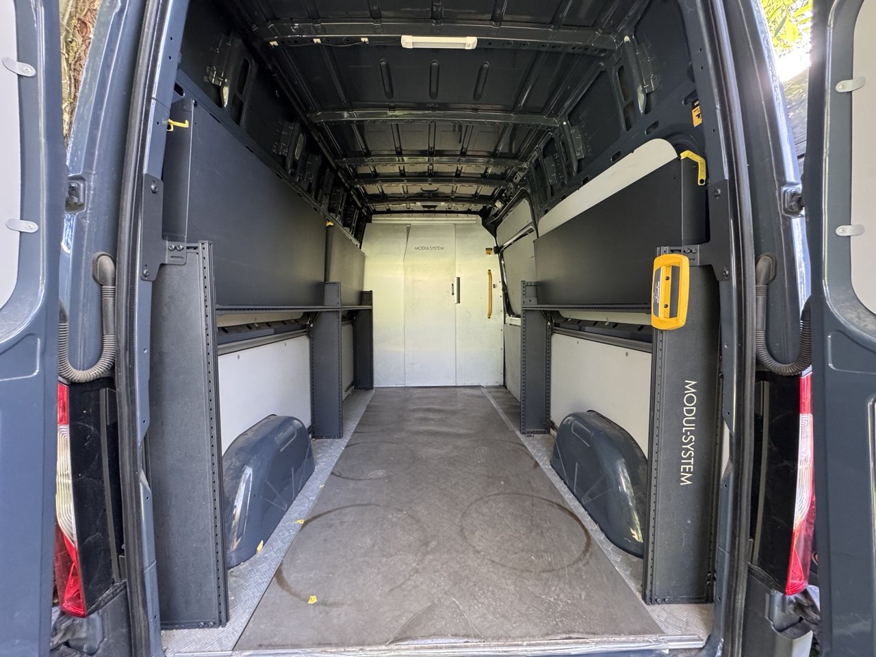 Mercedes-Benz eSprinter 2020