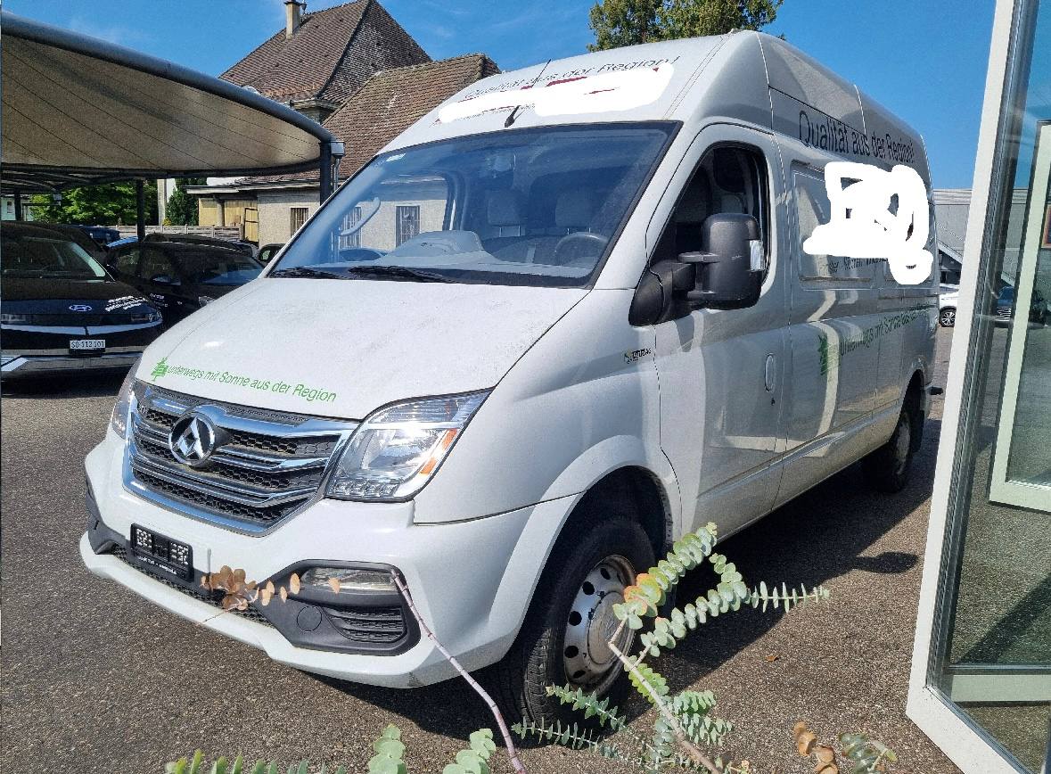 MAXUS EV80 2021