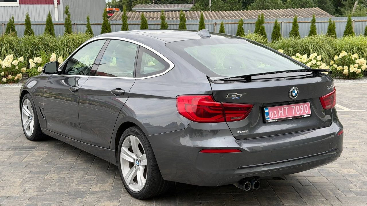 BMW 330i Gran Turismo 2017