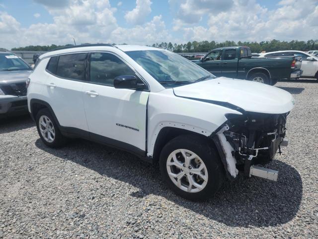 JEEP COMPASS LATITUDE 2024