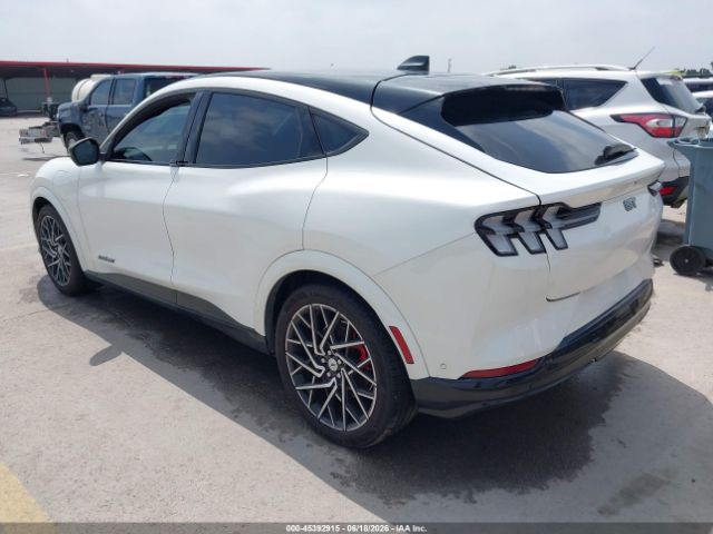 Ford Mustang Mach-e Gt 2023