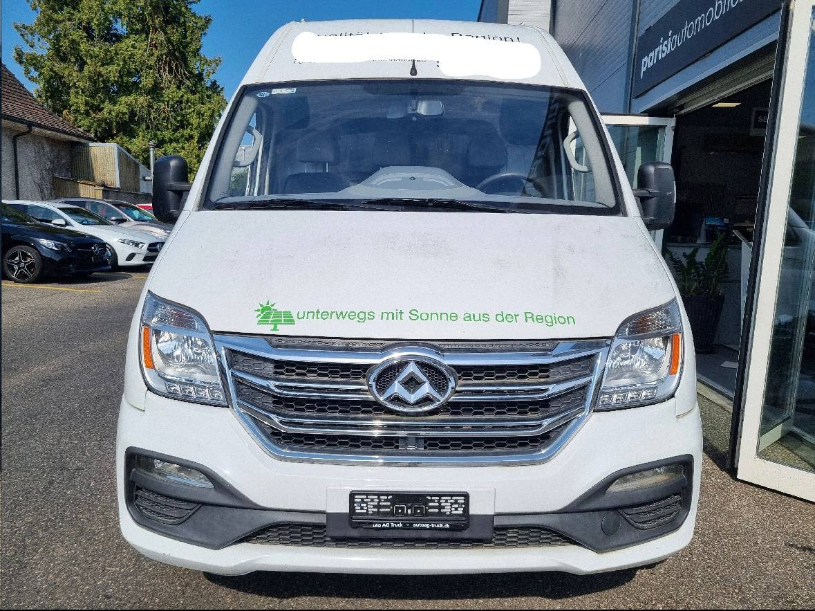MAXUS EV80 2021