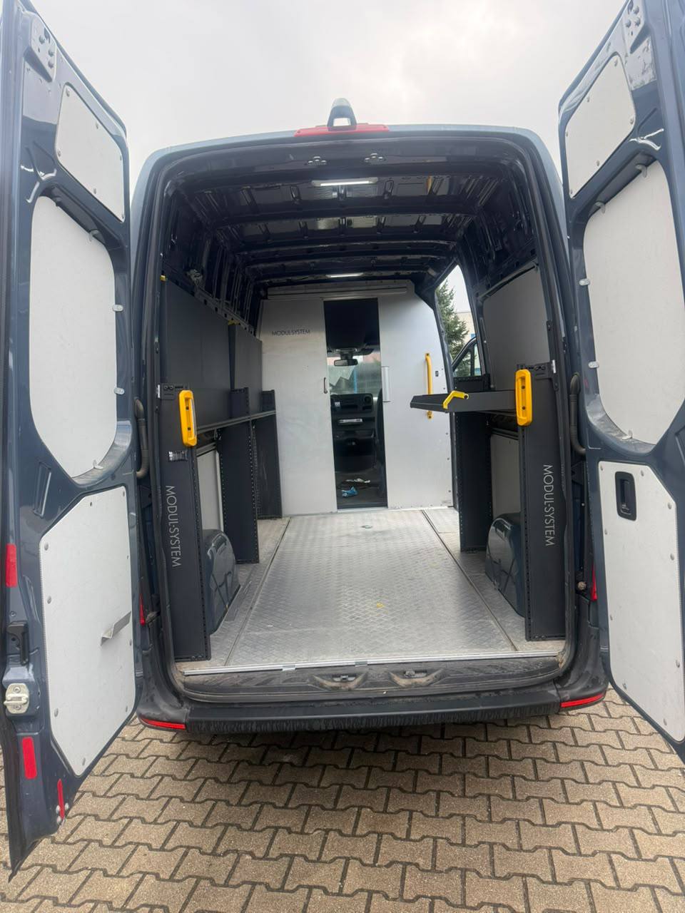 Mercedes-Benz eSprinter 2020
