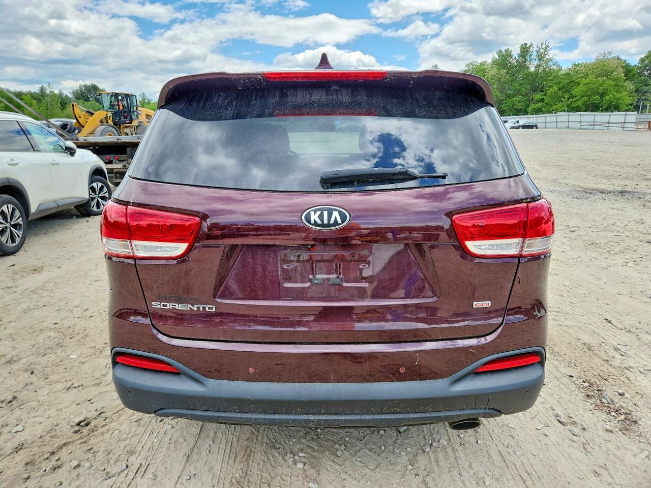 KIA SORENTO LX 2016