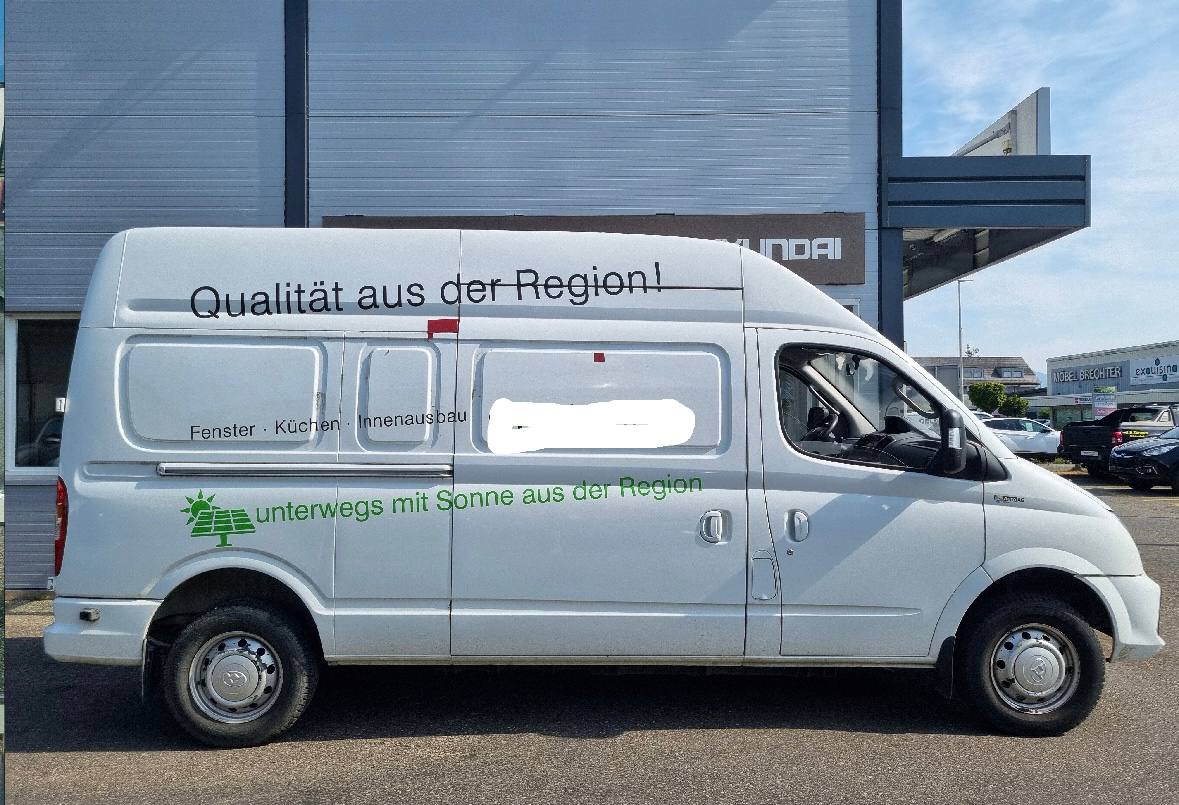 MAXUS EV80 2021