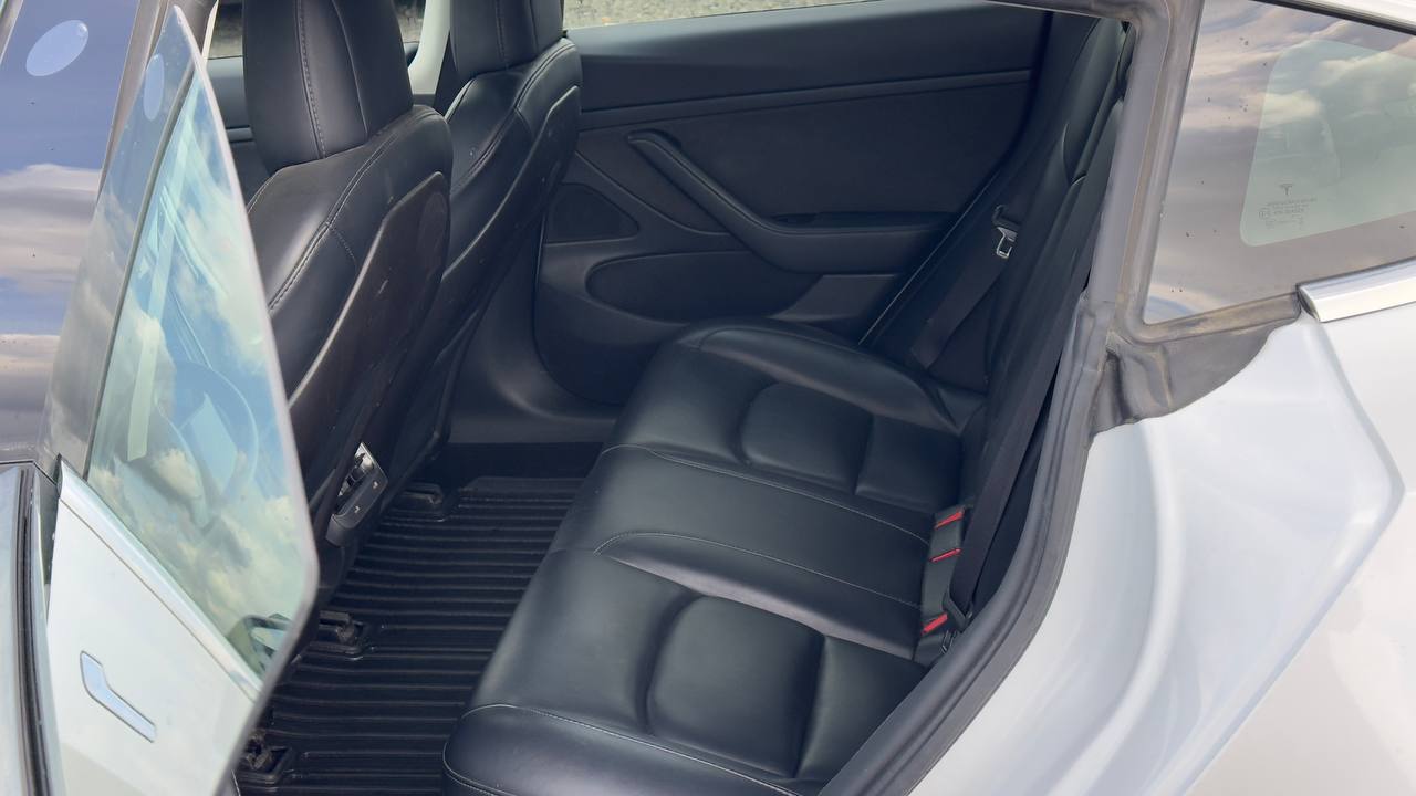 TESLA MODEL 3 2019