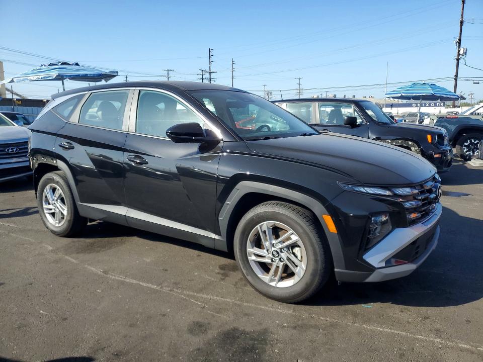 HYUNDAI TUCSON SE 2024