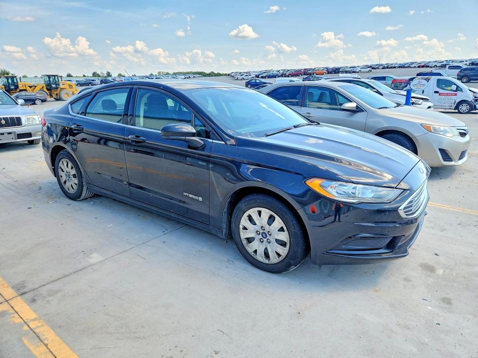 FORD FUSION SE HYBRID 2016