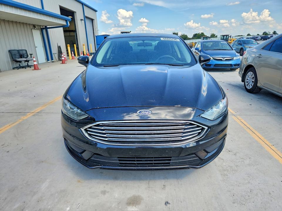 FORD FUSION SE HYBRID 2016