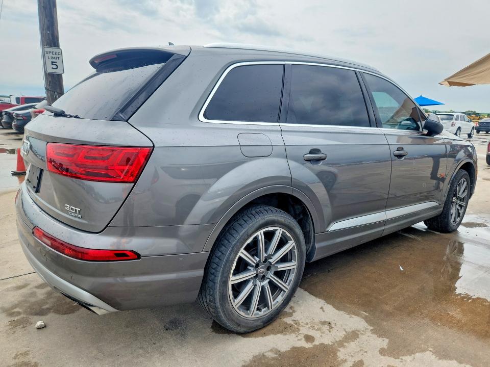 AUDI Q7 PREMIUM 2016
