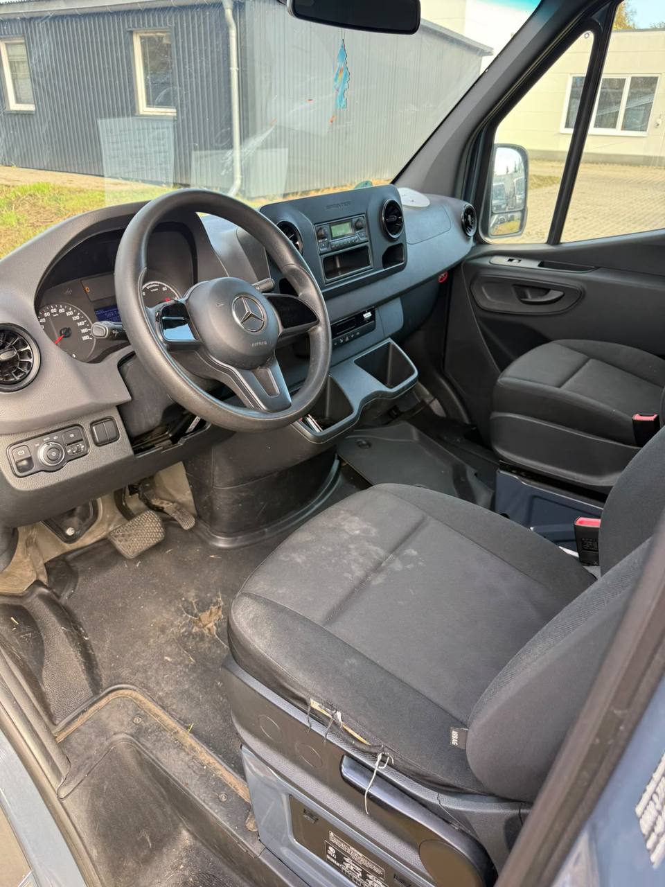Mercedes-Benz eSprinter 2021