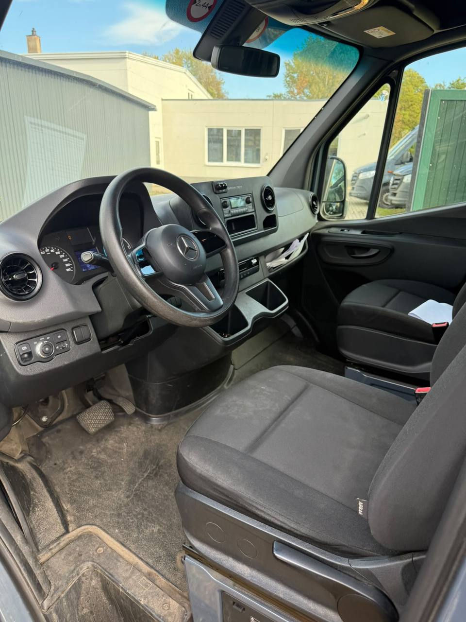 Mercedes-Benz eSprinter 2021