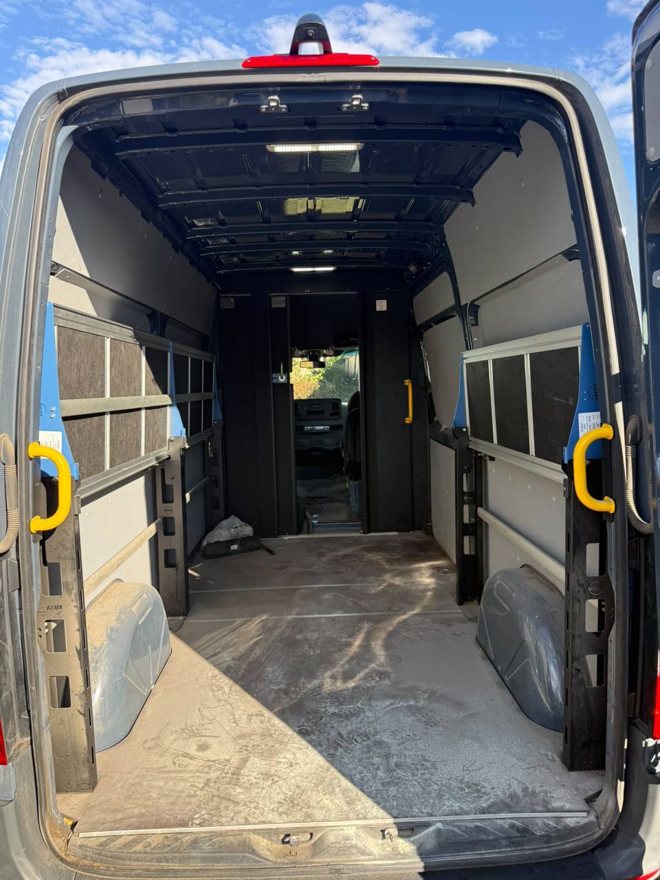 Mercedes-Benz eSprinter 2021