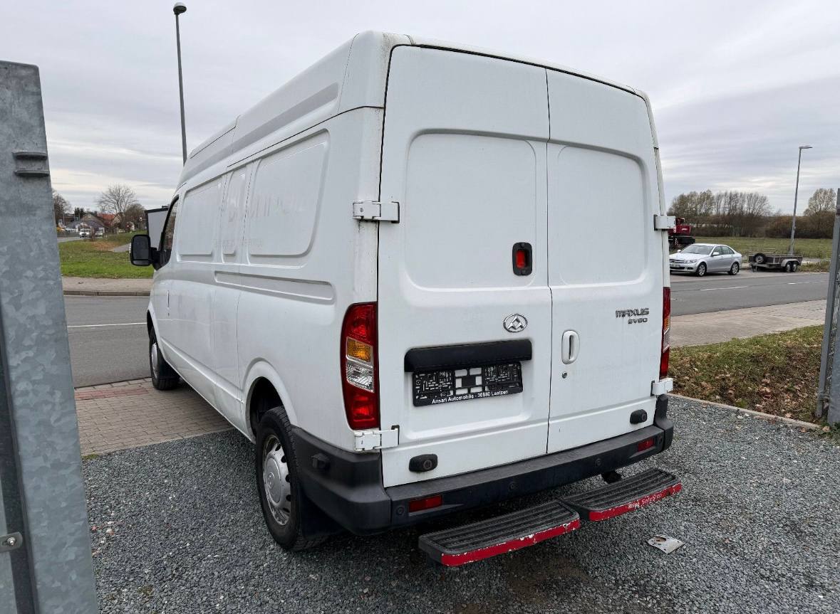 MAXUS EV80 2017