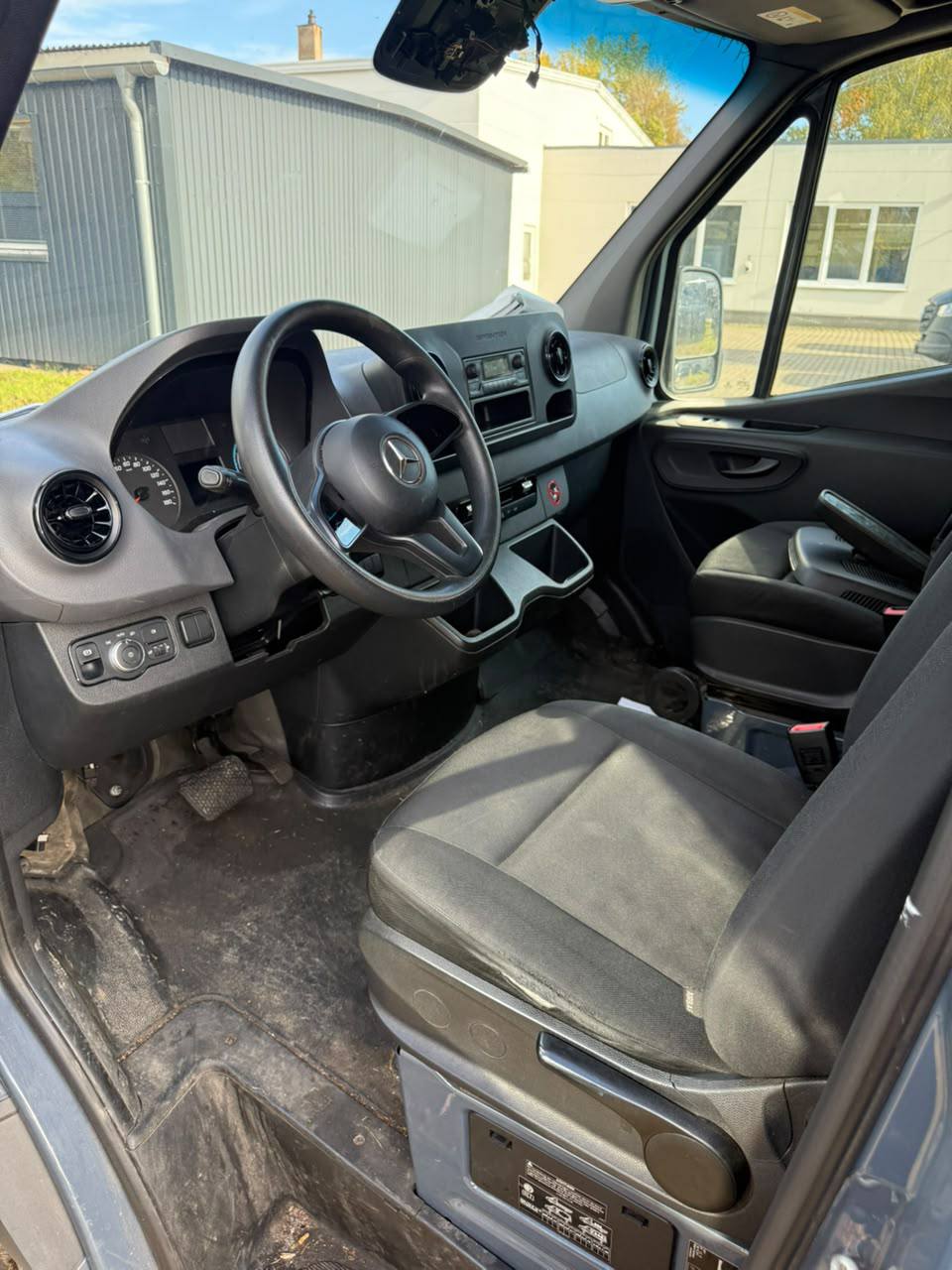 Mercedes-Benz eSprinter 2021